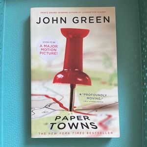 Paper Towns by John Green - Book Novel Bestseller
